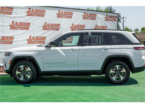 Bright White Clearcoat 2024 Jeep Grand Cherokee 4xe Base