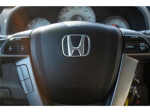 Polished Metal Metallic 2013 Honda Pilot LX