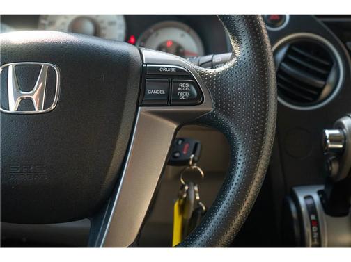 Polished Metal Metallic 2013 Honda Pilot LX