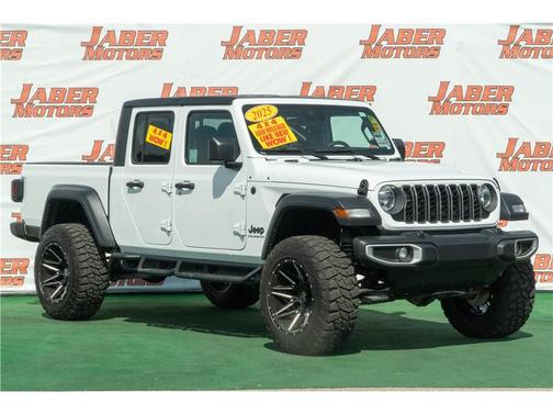 2025 Jeep Gladiator Sport S