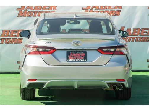Celestial Silver Metallic 2024 Toyota Camry SE