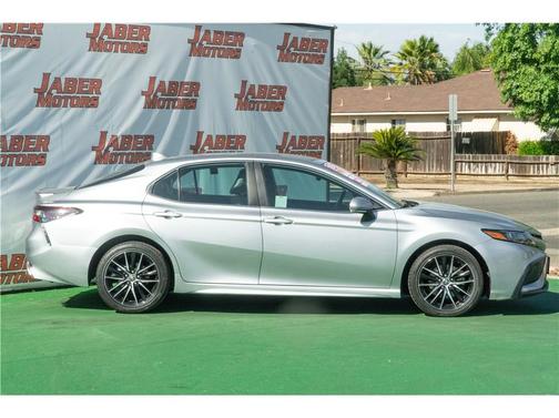 Celestial Silver Metallic 2024 Toyota Camry SE