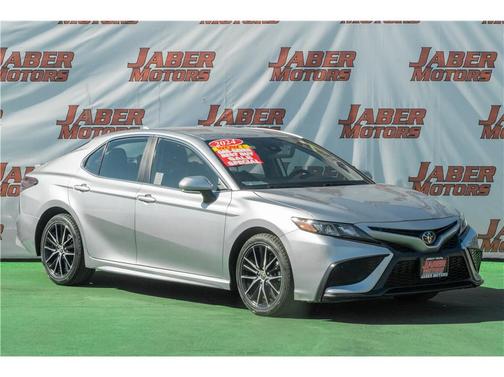 Celestial Silver Metallic 2024 Toyota Camry SE