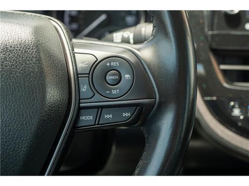 Ice Cap 2024 Toyota Camry SE