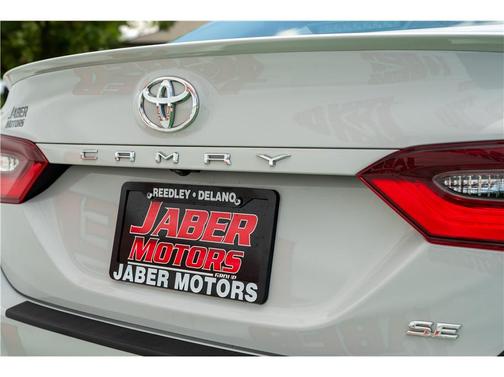 Ice Cap 2024 Toyota Camry SE
