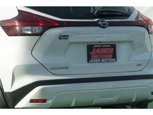 2022 Nissan Kicks SV