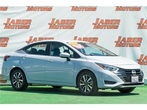 Gray 2025 Nissan Versa 1.6 SV
