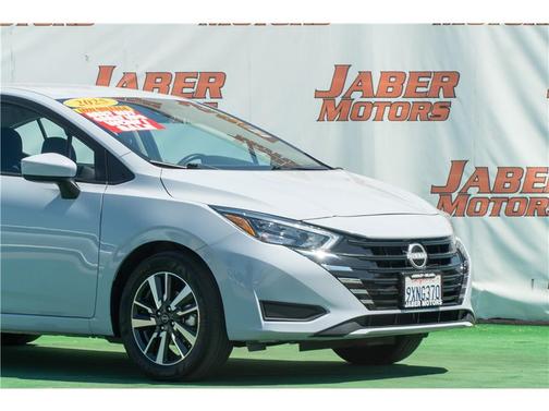 Gray 2025 Nissan Versa 1.6 SV