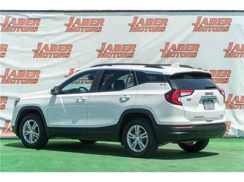Summit White 2023 GMC Terrain SLE