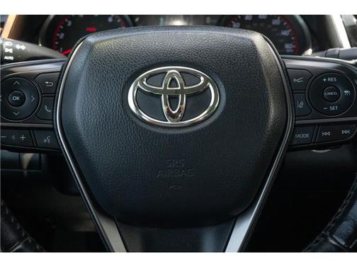 Celestial Silver Metallic/Midnight Black Metallic 2022 Toyota Camry XSE
