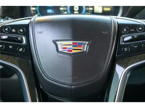 Crystal White Tricoat 2019 Cadillac Escalade Platinum