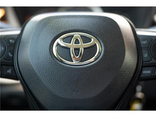 Classic Silver Metallic 2022 Toyota Corolla LE