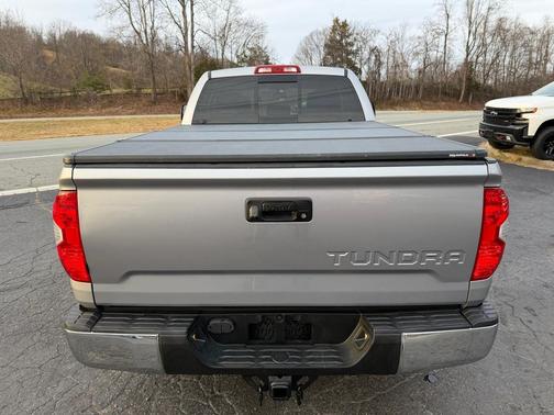 2016 Toyota Tundra SR5