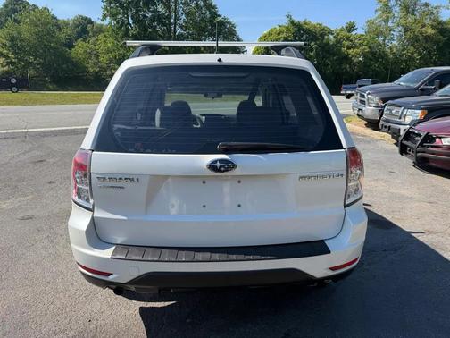 Satin White Pearl 2010 Subaru Forester 2.5 X