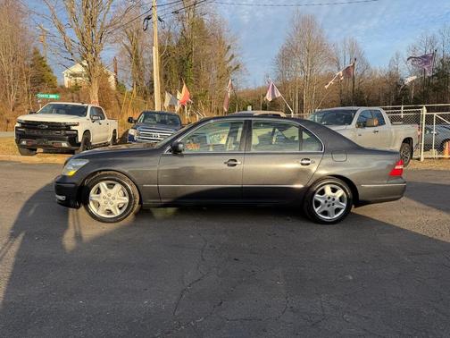 2004 Lexus LS 430 Base
