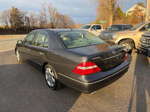 2004 Lexus LS 430 Base