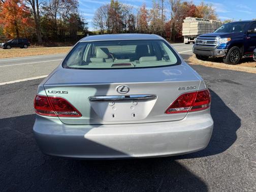 2005 Lexus ES 330 Base
