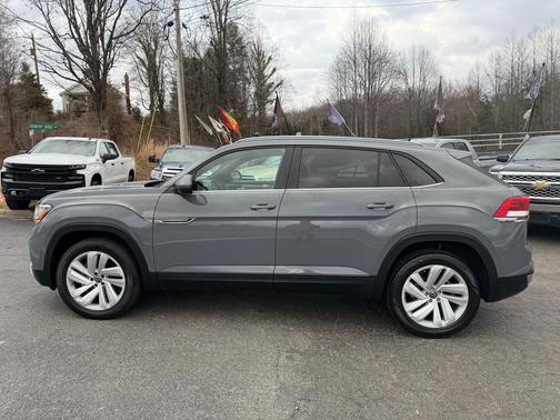2021 Volkswagen Atlas Cross Sport 2.0T SE w/Technology