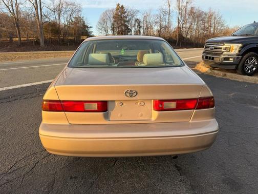 1997 Toyota Camry LE
