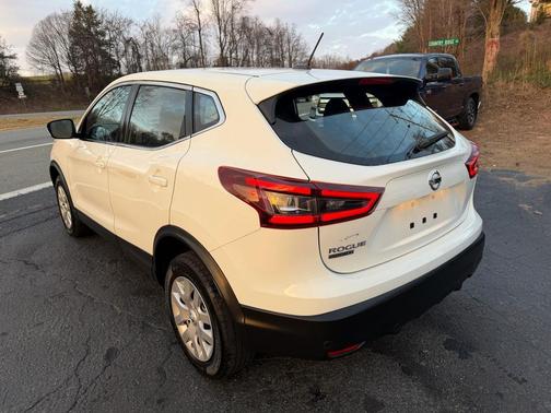 2020 Nissan Rogue Sport S