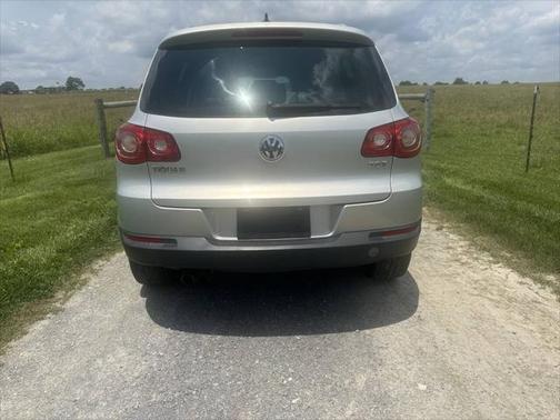 2009 Volkswagen Tiguan Base