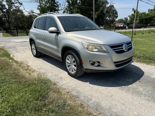 2009 Volkswagen Tiguan Base
