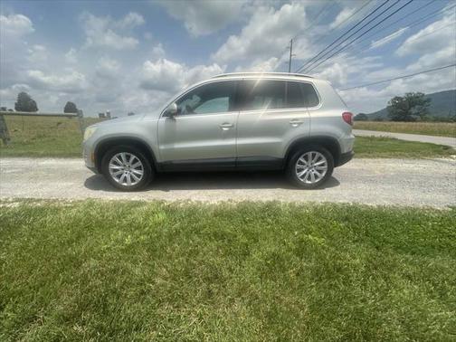 2009 Volkswagen Tiguan Base