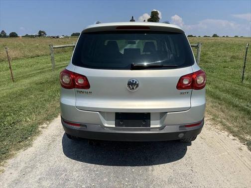 2009 Volkswagen Tiguan Base
