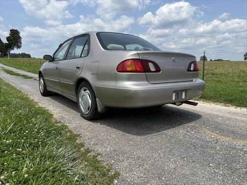1999 Toyota Corolla LE