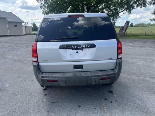 2004 Saturn Vue Base