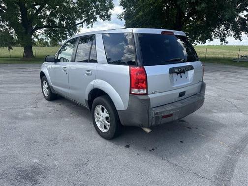 2004 Saturn Vue Base