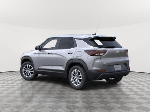 Sterling Gray Metallic 2026 Chevrolet Trailblazer LS