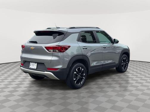 Sterling Gray Metallic 2023 Chevrolet Trailblazer LT