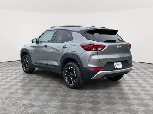 Sterling Gray Metallic 2023 Chevrolet Trailblazer LT