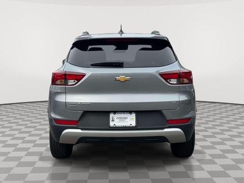 Sterling Gray Metallic 2023 Chevrolet Trailblazer LT