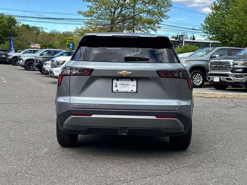 Sterling Gray Metallic 2026 Chevrolet Equinox LT