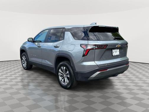 Sterling Gray Metallic 2026 Chevrolet Equinox LT