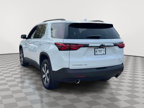 Summit White 2023 Chevrolet Traverse LT Leather