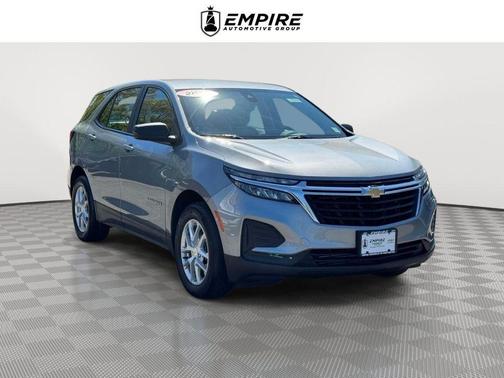Sterling Gray Metallic 2024 Chevrolet Equinox LS
