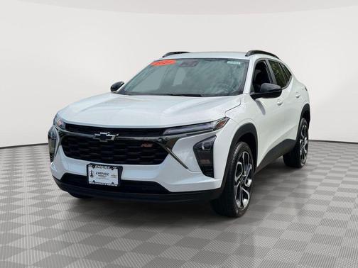 Summit White 2024 Chevrolet Trax 2RS