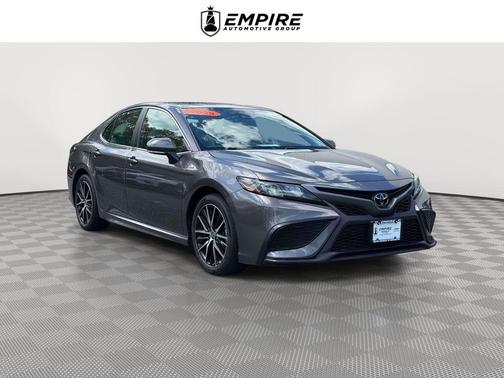 Predawn Gray Mica 2023 Toyota Camry SE
