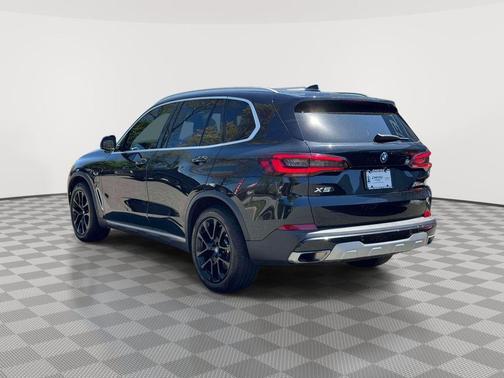 Black Sapphire Metallic 2023 BMW X5 PHEV xDrive45e