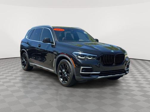 Black Sapphire Metallic 2023 BMW X5 PHEV xDrive45e