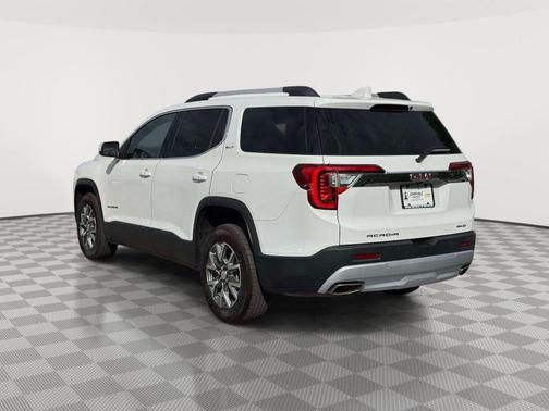 Summit White 2023 GMC Acadia SLT