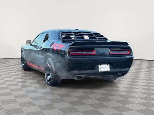 Pitch Black Clearcoat 2018 Dodge Challenger R/T