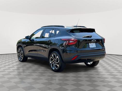 Mosaic Black Metallic 2024 Chevrolet Trax 2RS