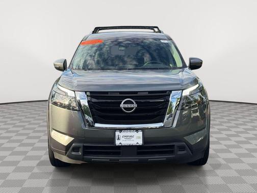 Gun Metallic 2024 Nissan Pathfinder SV