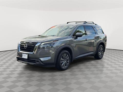 Gun Metallic 2024 Nissan Pathfinder SV