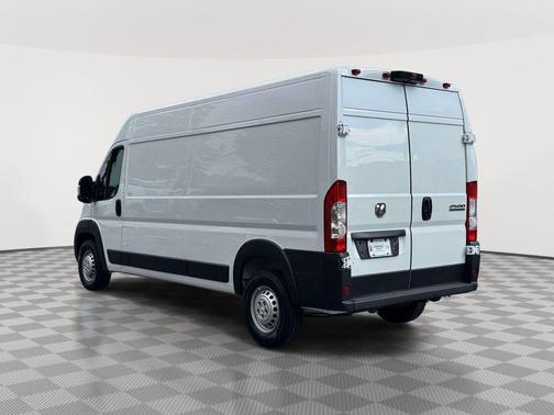 Bright White Clearcoat 2026 RAM ProMaster 2500 High Roof