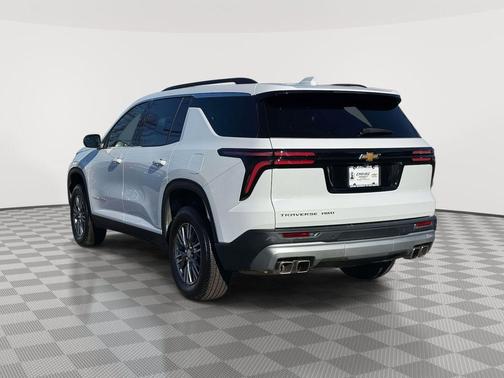 Summit White 2025 Chevrolet Traverse LT